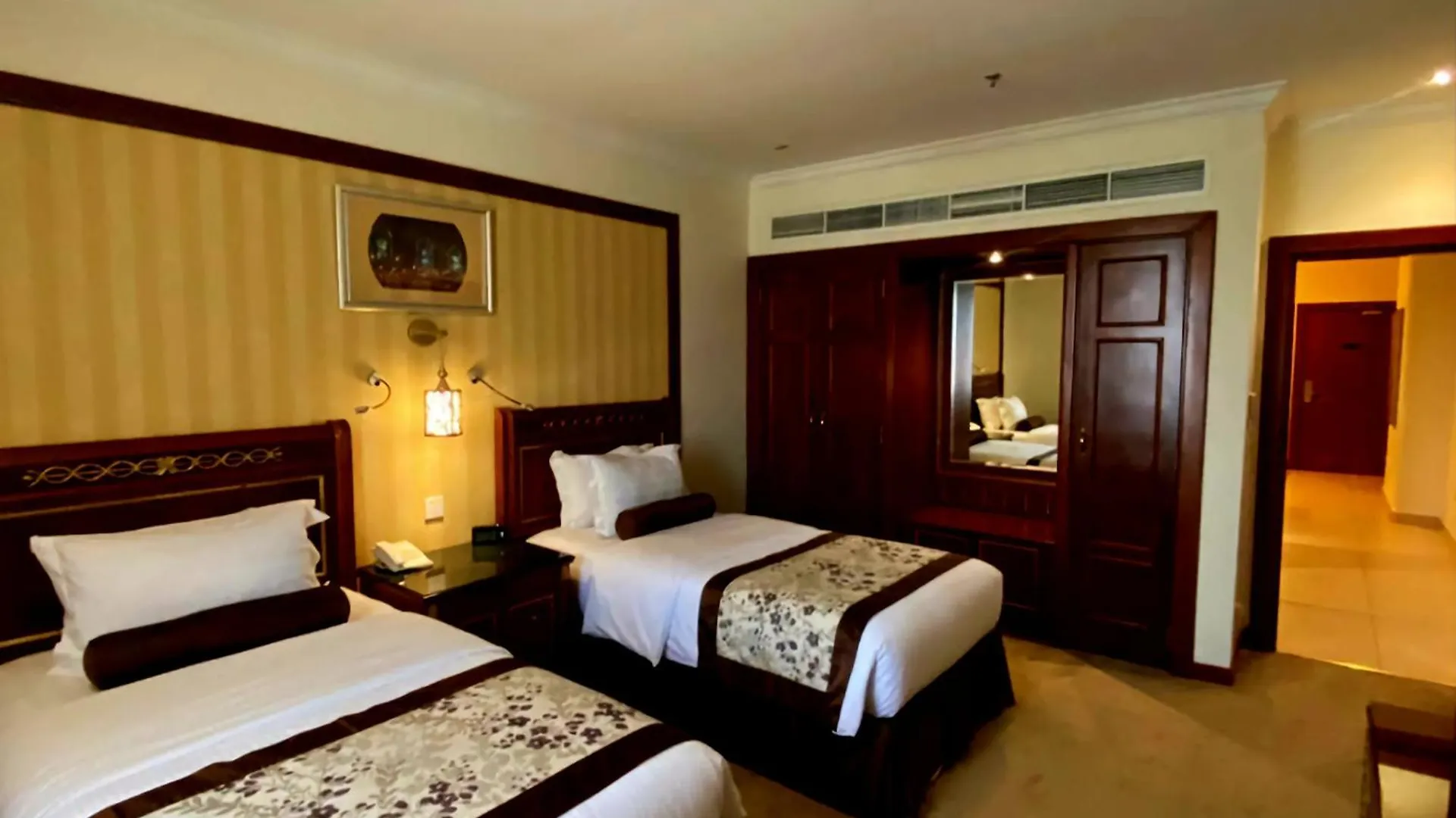 Quiet Hotel Al Shatee جدة